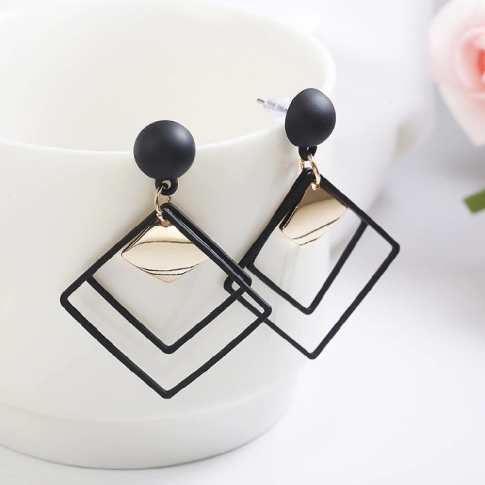 NEW!💙💎MODERN💛GOLDEN🖤BLACK🖤SQUARE💛DROPS💎💙 - Picture 2 of 7